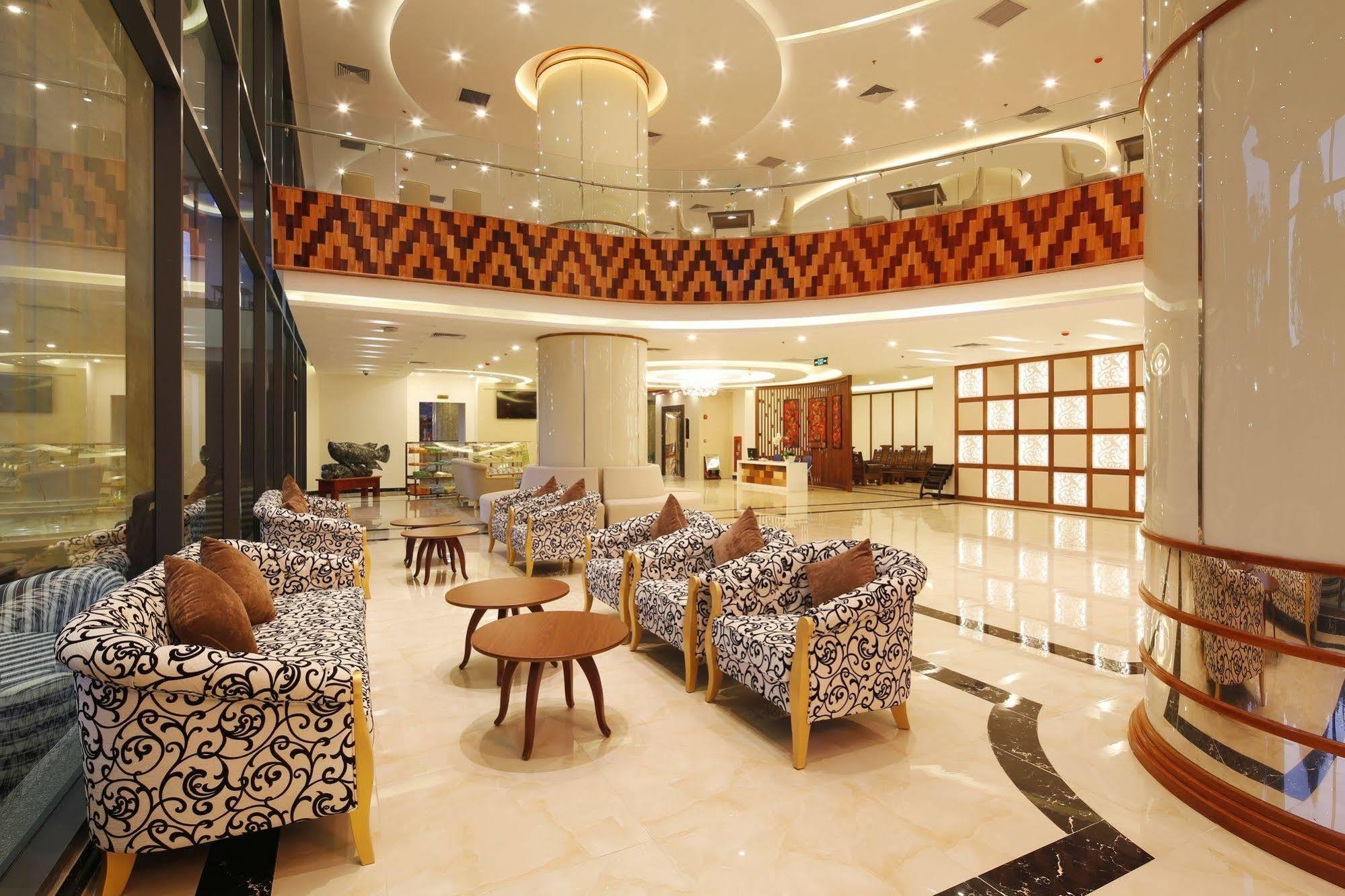 Bavico International Hotel Nha Trang Exterior foto